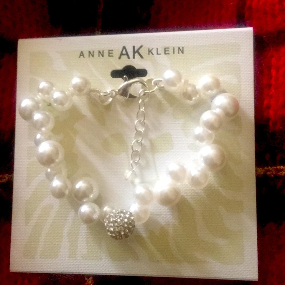 Anne AK Klein